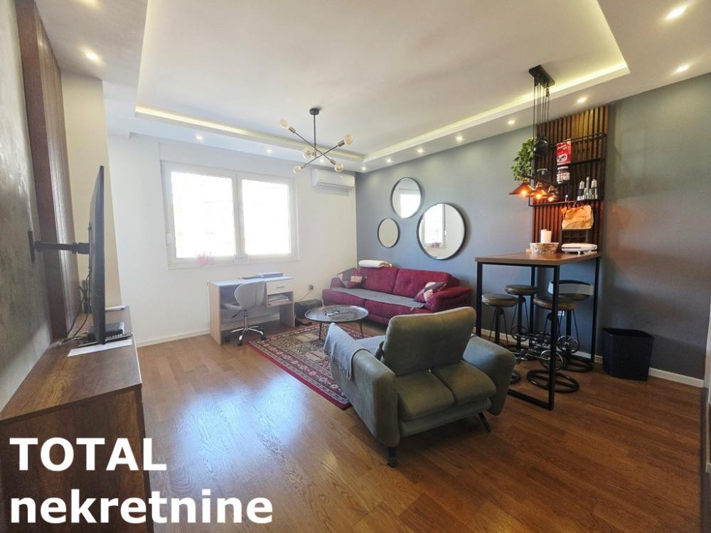 Slika 1 - Stan,NOVI SAD,GRBAVICA,kv: 39.00, € 157000, ID: 1103017