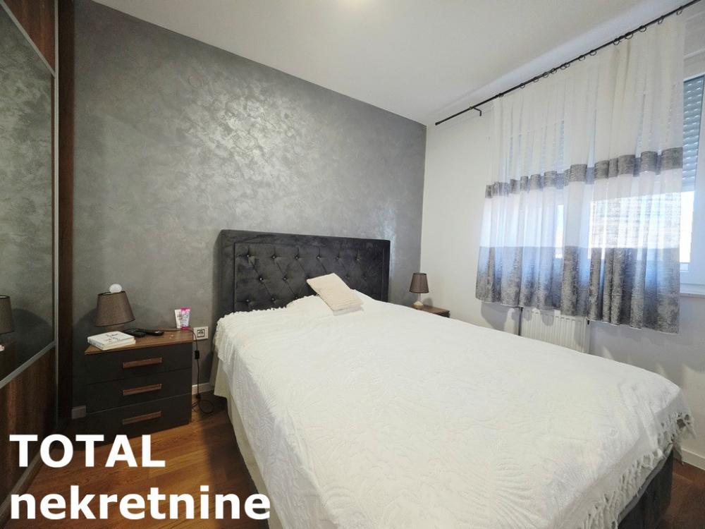 Slika 3 - Stan,NOVI SAD,GRBAVICA,kv: 39.00, € 157000, ID: 1103017