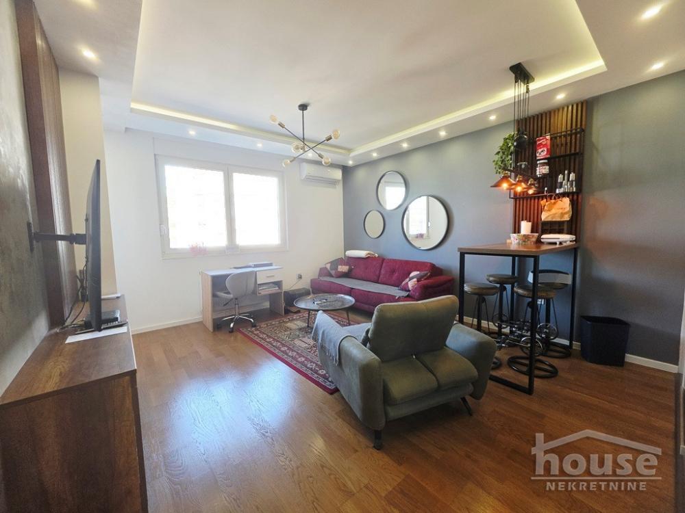 Slika 1 - Stan,NOVI SAD,GRBAVICA,kv: 39.00, € 157000, ID: 1066171