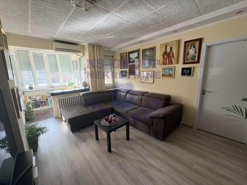 Glavna slika -Dvoiposoban, 59m2, Bulevar oslobođenja Novi Sad, ima lift