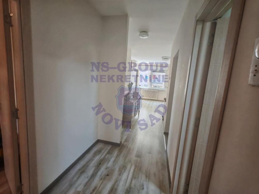 Slika 8 - Prodaja stana, 66m2, Banatić Novi Sad, sa terasom, ima lift