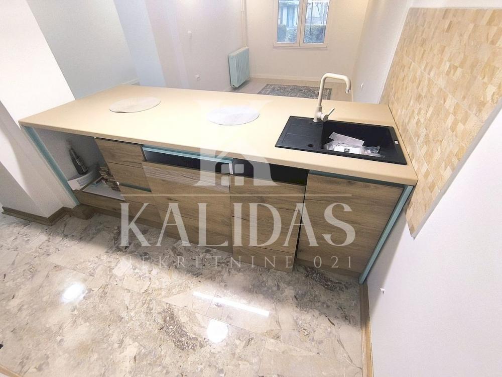 Slika 4 - Stan,NOVI SAD,CENTAR,kv: 37, € 102900, ID: 1008544