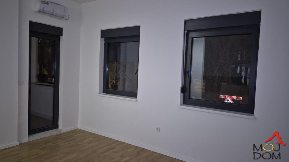 Glavna slika -Stan,NOVI SAD,GRBAVICA,kv: 31, € 107000, ID: 1032883