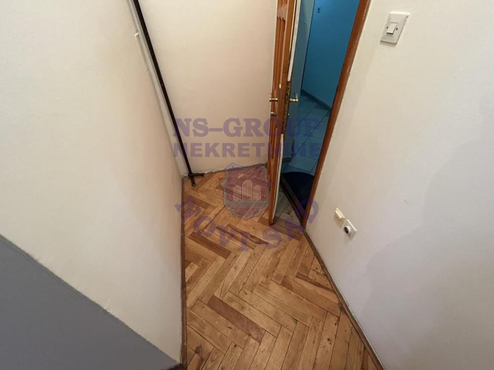 Slika 4 - Garsonjera,32m2,Nova Detelinara!