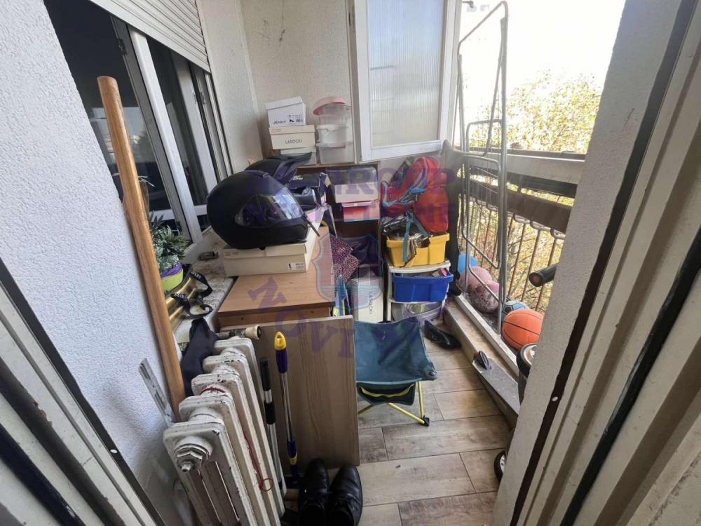Slika 0 - Na prodaju dvosoban stan na Limanu 4