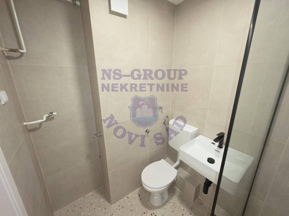 Slika 11 - Trosoban, 69m2, Novo naselje Novi Sad, sa terasom