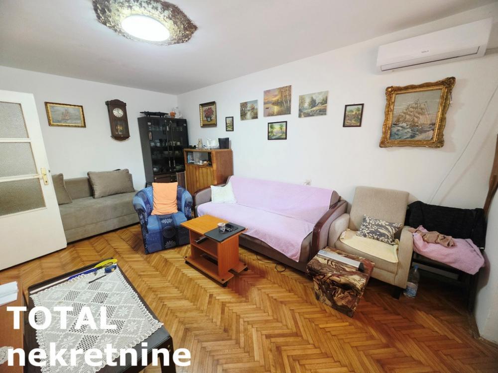 Glavna slika -Stan,NOVI SAD,BULEVAR,kv: 51.00, € 150000, ID: 1103337