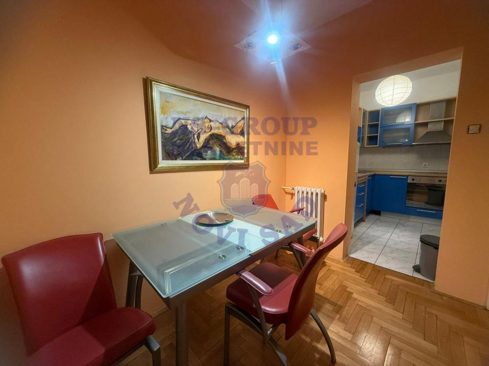 Slika 2 - Dvosoban, 68m2, Spens Novi Sad Novi Sad, sa terasom, ima lift