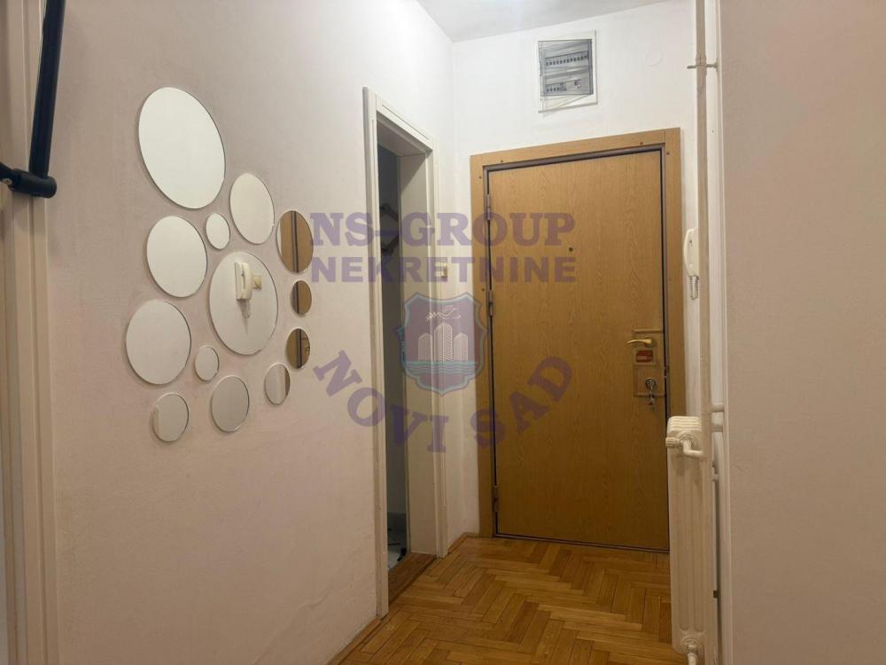 Slika 7 - Dvosoban, 68m2, Spens Novi Sad Novi Sad, sa terasom, ima lift
