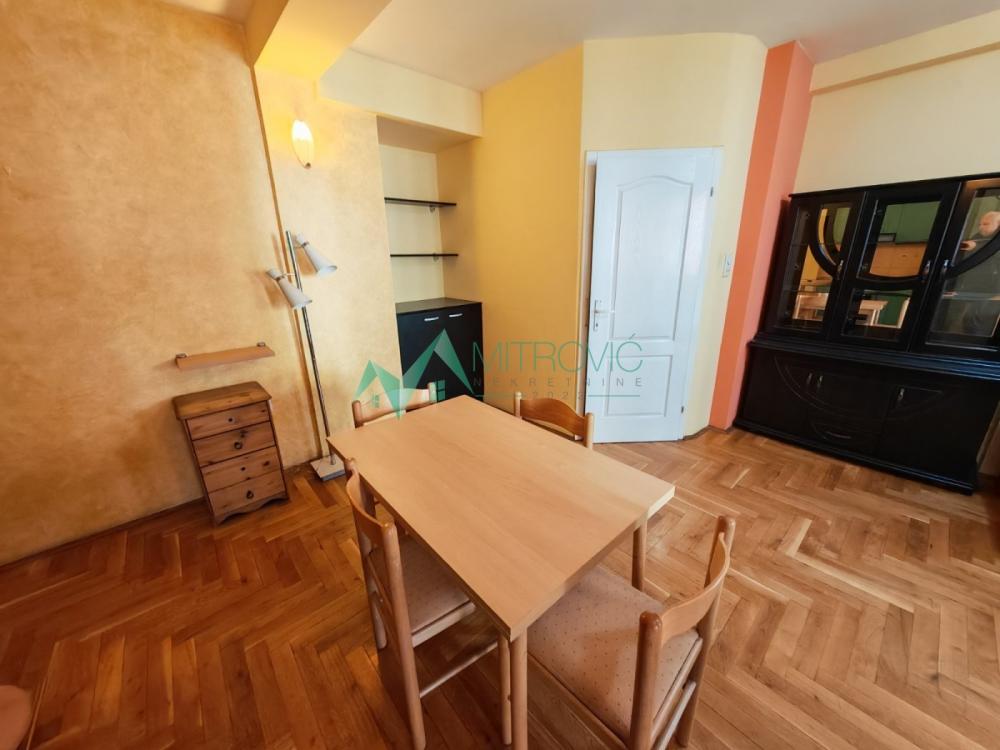 Slika 4 - Podbara, 49m2. Dvosoban stan sa nameštajem. š:1004857
