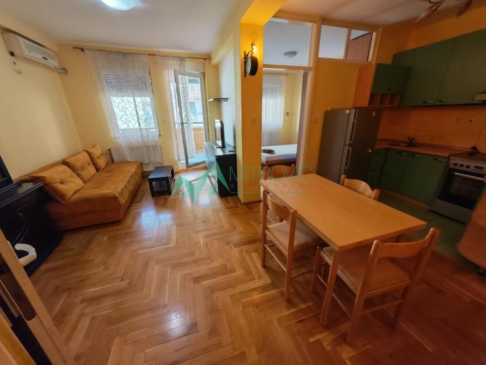 Slika 1 - Podbara, 49m2. Dvosoban stan sa nameštajem. š:1004857