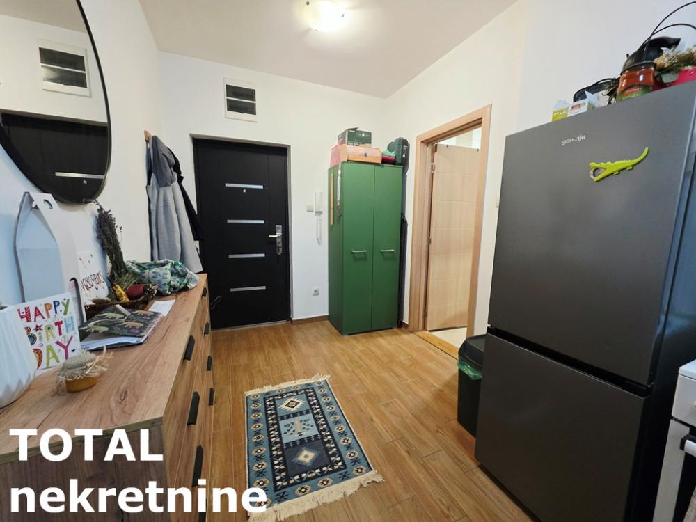 Slika 7 - Stan,NOVI SAD,TELEP,kv: 32.00, € 96000, ID: 1099926