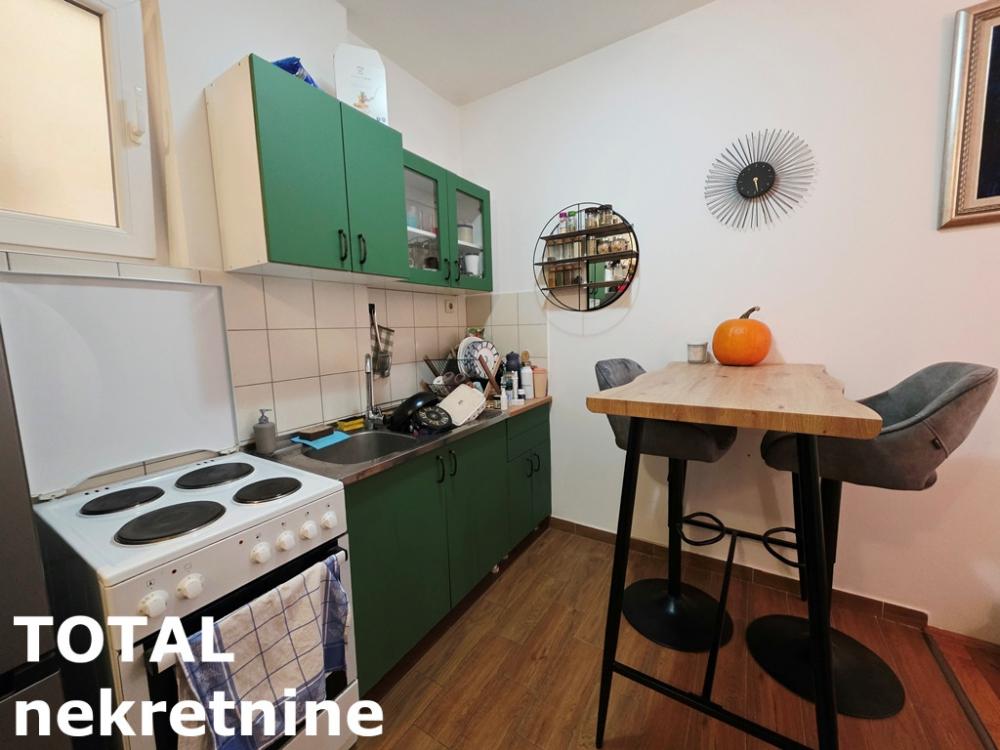 Slika 4 - Stan,NOVI SAD,TELEP,kv: 32.00, € 96000, ID: 1099926