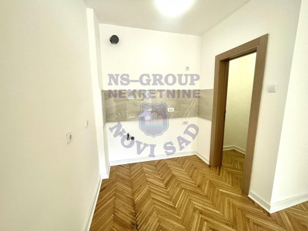 Slika 9 - Na prodaju dvosoban stan na Podbari