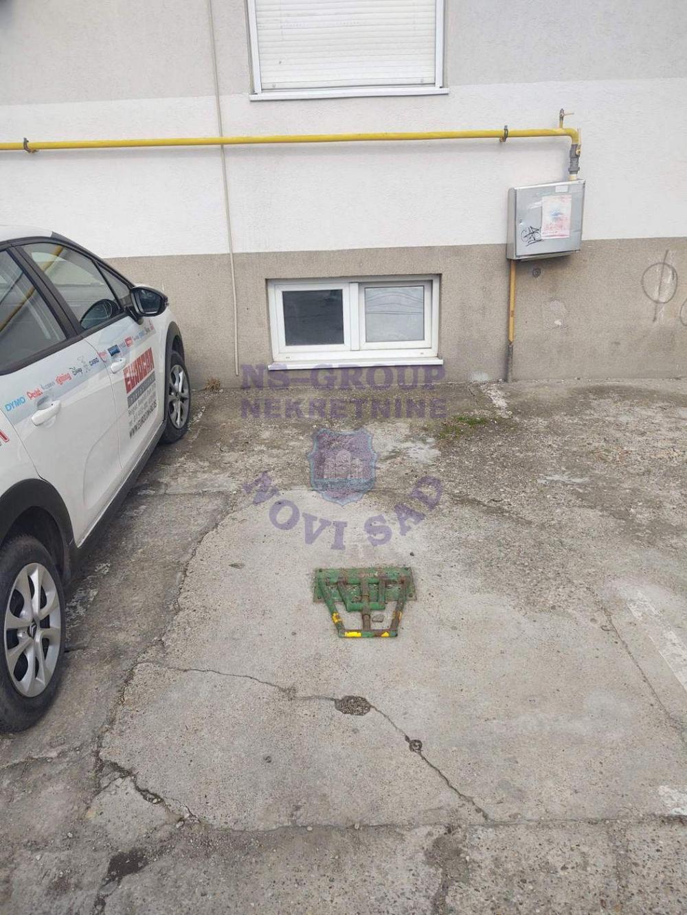 Slika 9 - Kompletno namješten trosoban stan na Telepu sa parking mjestom!