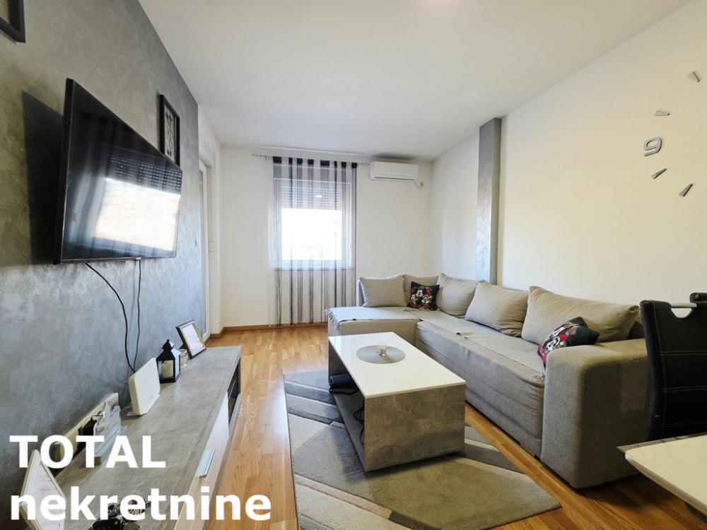 Slika 1 - Stan,PETROVARADIN,PETROVARADIN,kv: 45.00, € 125000, ID: 1103340
