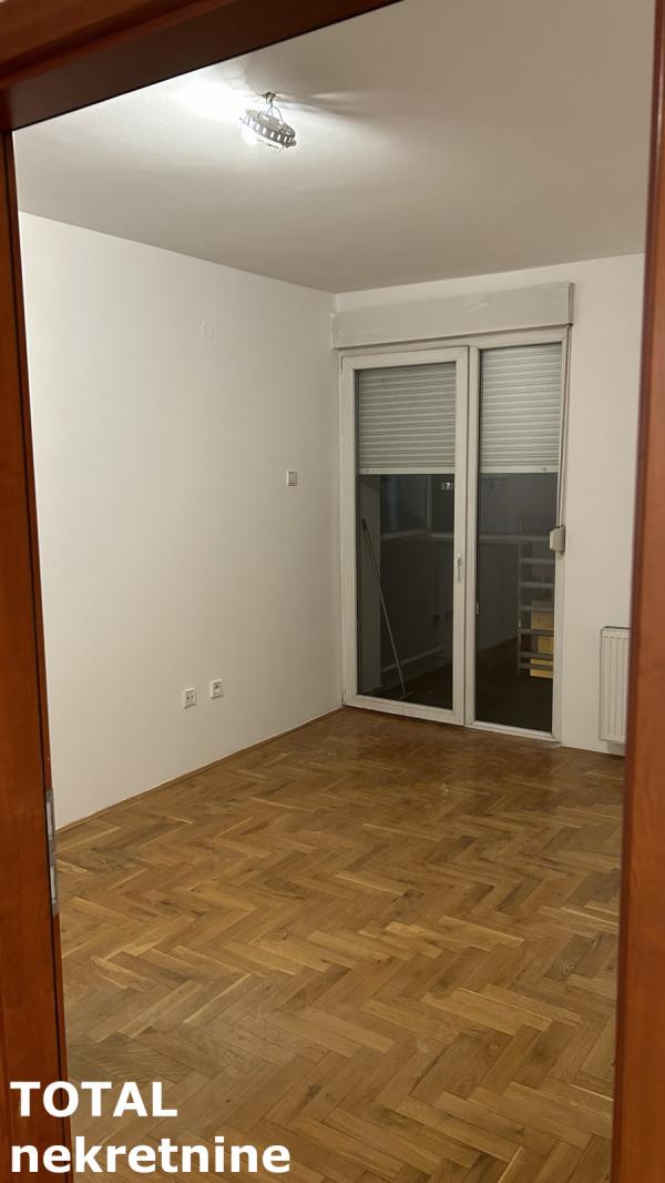 Slika 4 - Stan,NOVI SAD,NOVA DETELINARA,kv: 54.00, € 148000, ID: 1103143
