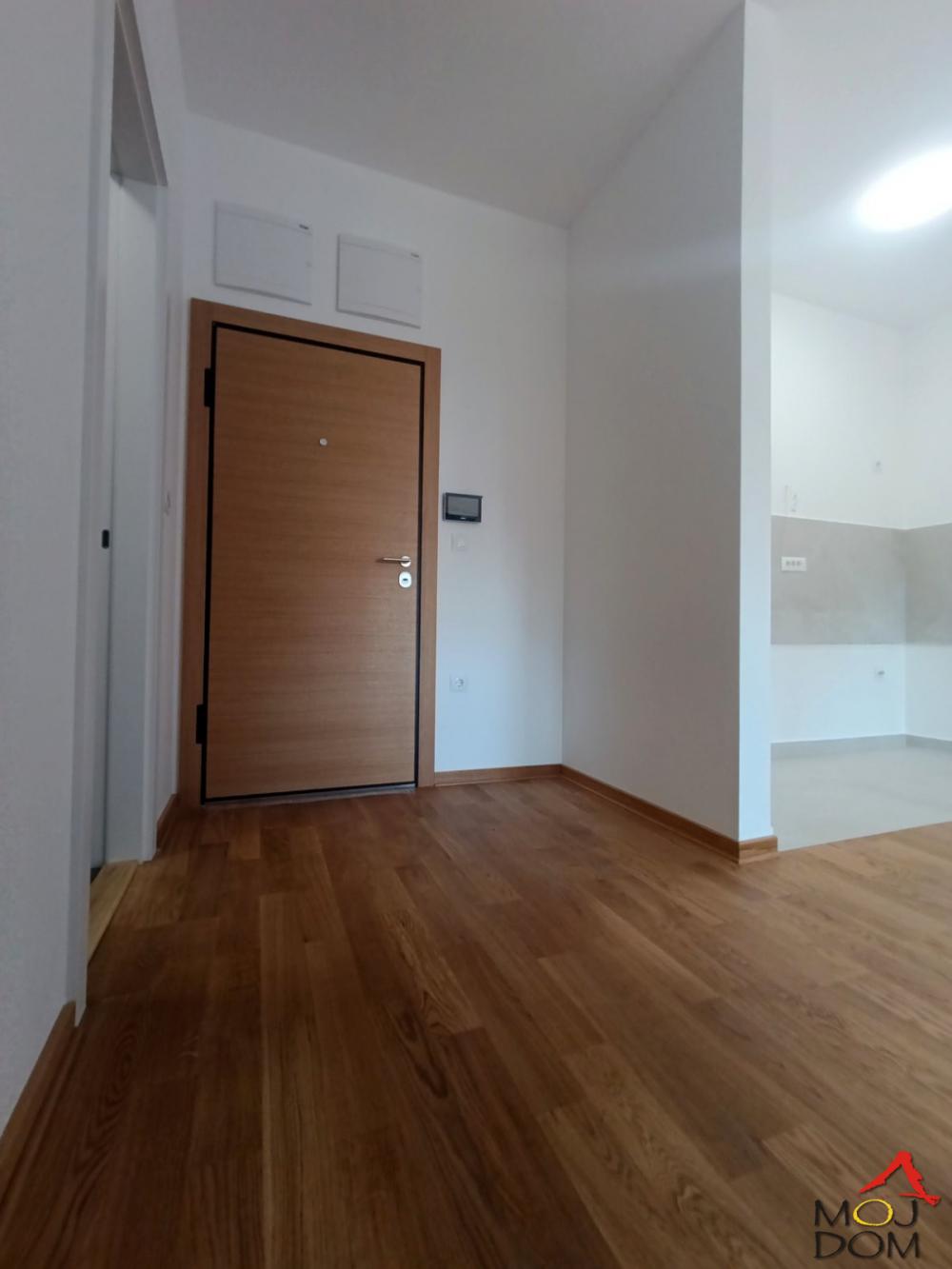 Slika 4 - Stan,NOVI SAD,SEVERNI TELEP,kv: 44, € 136750, ID: 1032962