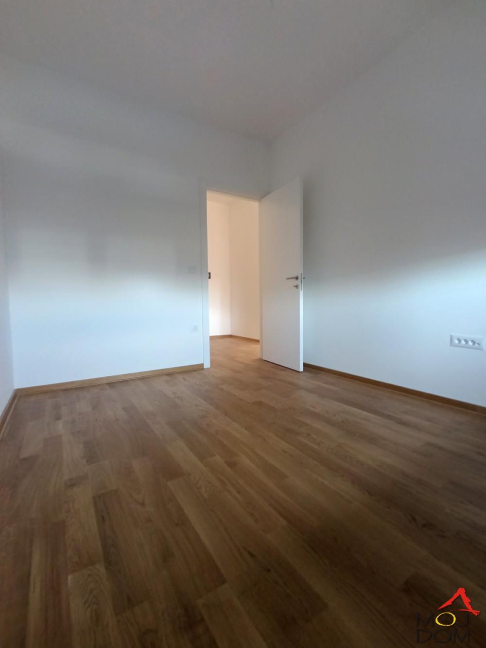 Slika 6 - Stan,NOVI SAD,SEVERNI TELEP,kv: 44, € 136750, ID: 1032962