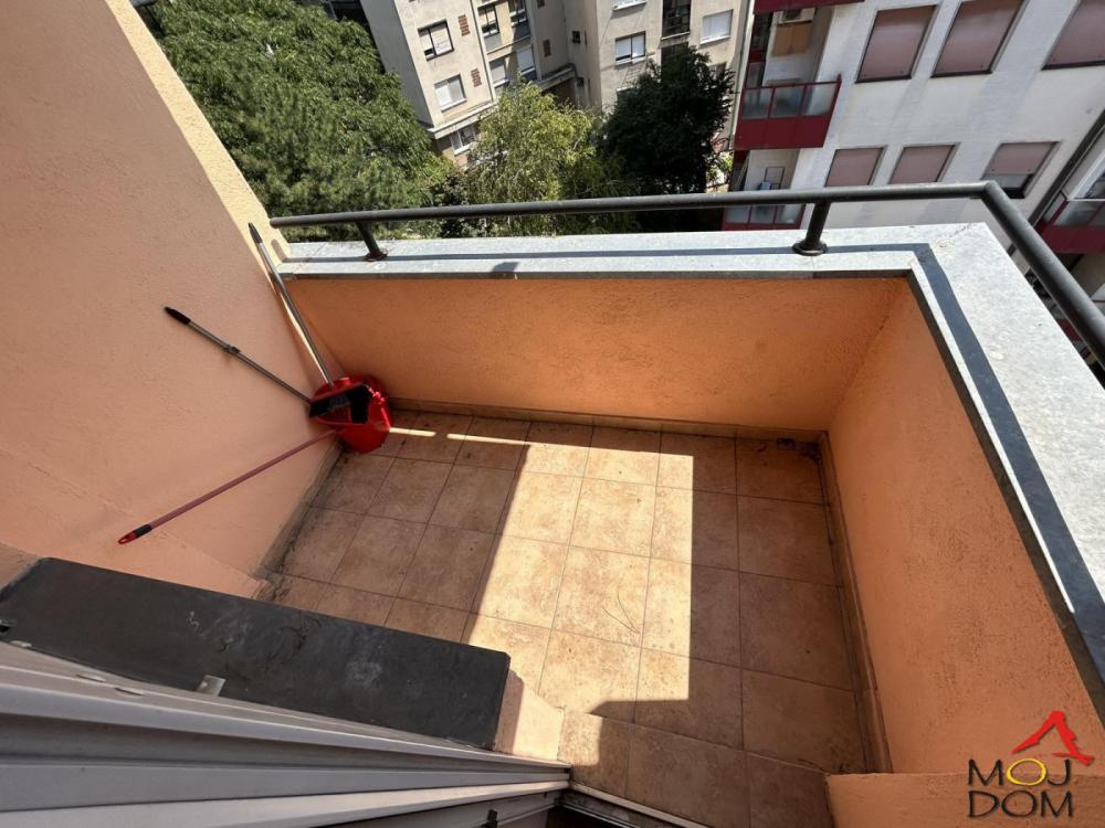 Slika 11 - Stan,NOVI SAD,GRBAVICA,kv: 25, € 113300, ID: 1032969