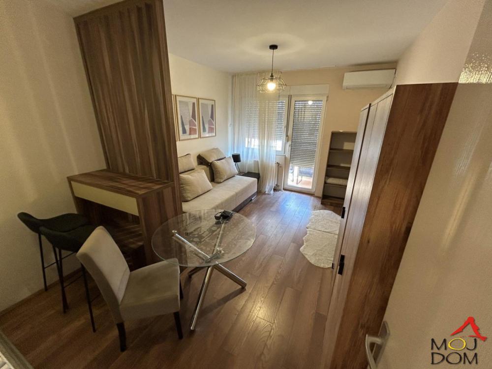 Slika 1 - Stan,NOVI SAD,GRBAVICA,kv: 25, € 113300, ID: 1032969