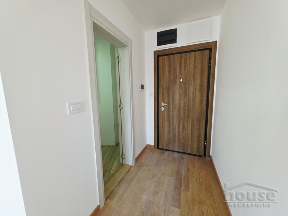 Slika 6 - Stan,NOVI SAD,PODBARA,kv: 43.00, € 137600, ID: 1066495