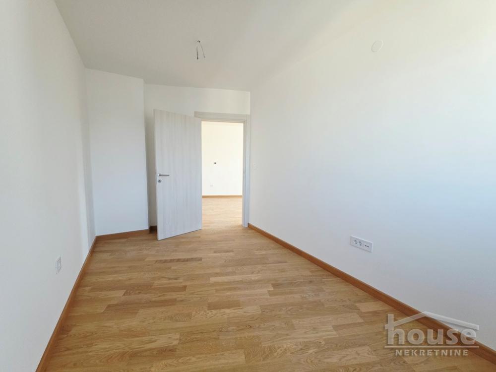 Slika 4 - Stan,NOVI SAD,PODBARA,kv: 43.00, € 137600, ID: 1066495