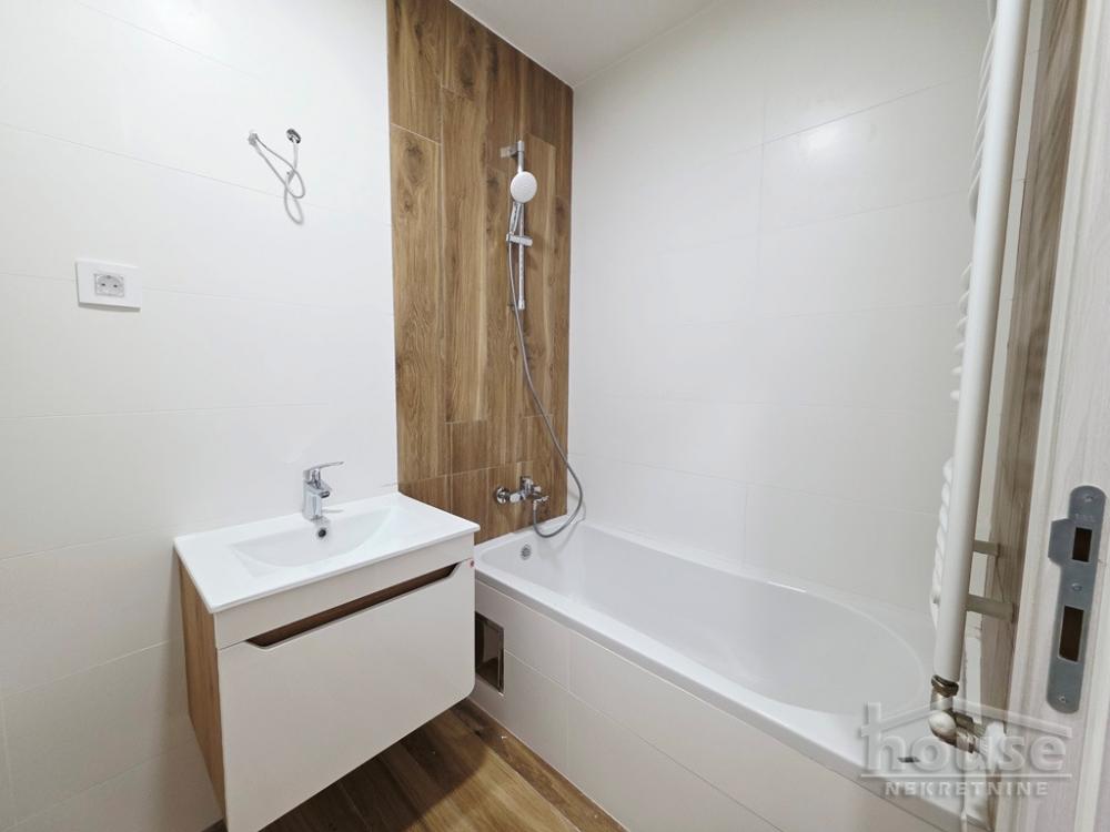 Slika 9 - Stan,NOVI SAD,PODBARA,kv: 63.00, € 201600, ID: 1065330