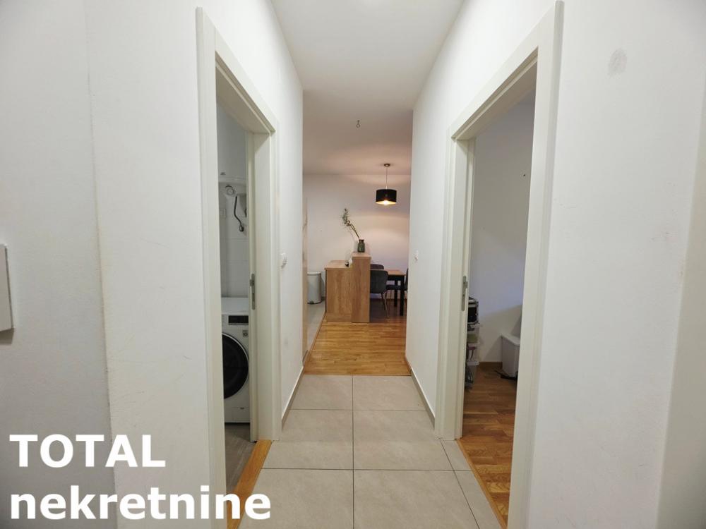 Slika 11 - Stan,NOVI SAD,PODBARA,kv: 58.00, € 210000, ID: 1103306