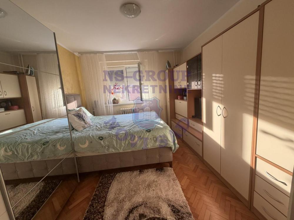 Slika 6 - Dvoiposoban stan na Detelinari