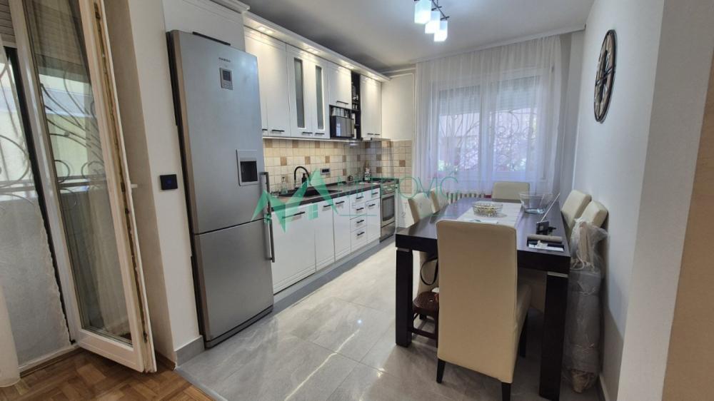 Slika 6 - Novi Sad, Bulevar Oslobođenja (između Jodne banje i Bulevara Oslobođenja) + parking (agencijska šifra 1004858) - Troiposoban, vrlo funkcionalan, kompletno namešten i opremljen stan 67m2 