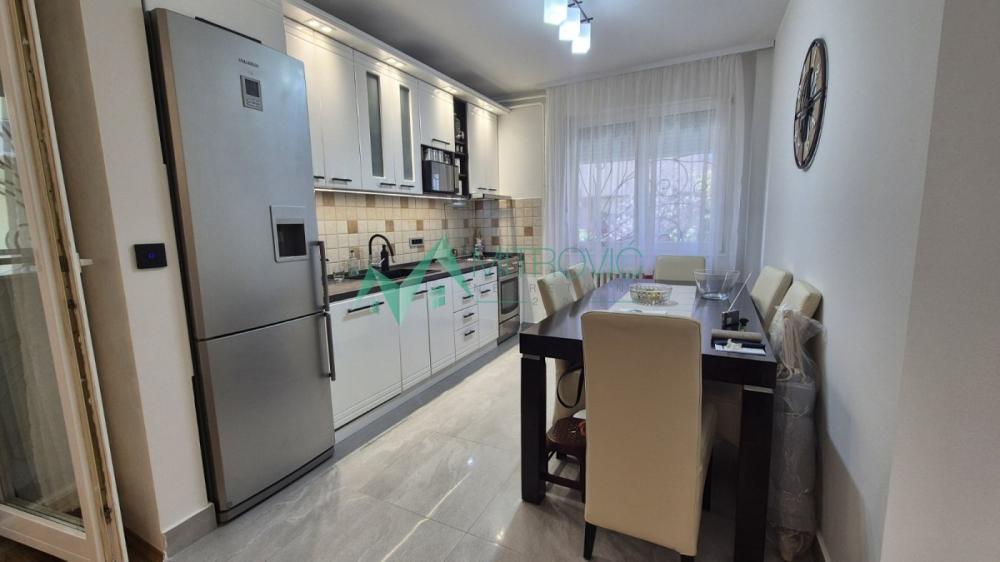 Slika 7 - Novi Sad, Bulevar Oslobođenja (između Jodne banje i Bulevara Oslobođenja) + parking (agencijska šifra 1004858) - Troiposoban, vrlo funkcionalan, kompletno namešten i opremljen stan 67m2 