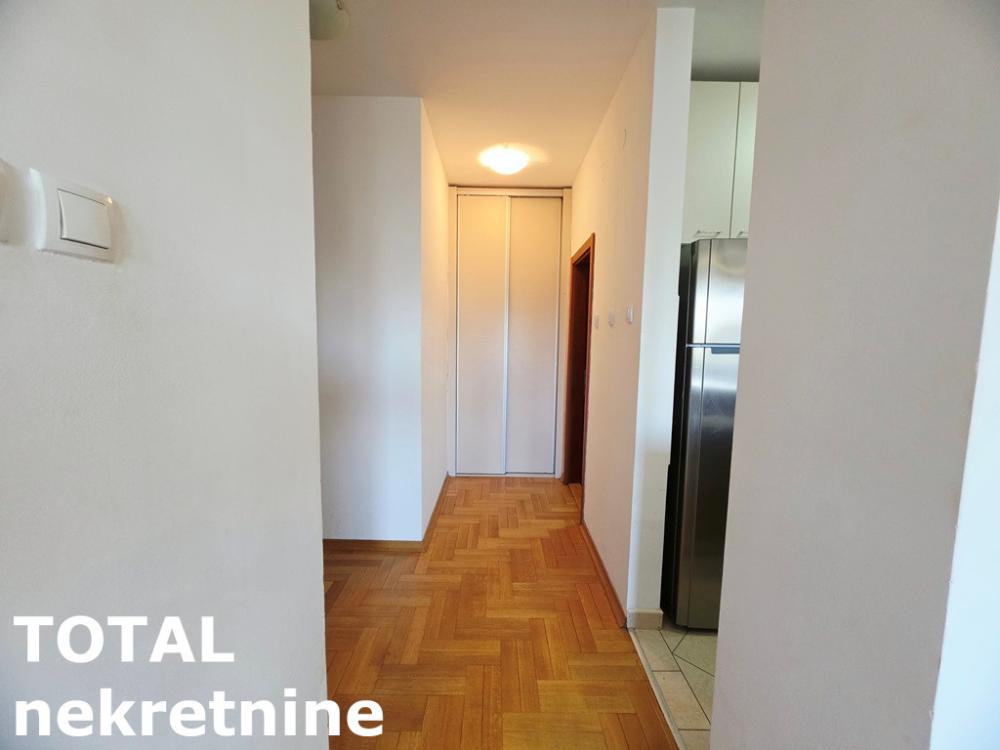 Slika 4 - Stan,NOVI SAD,NOVA DETELINARA,kv: 53.00, € 140450, ID: 1103330
