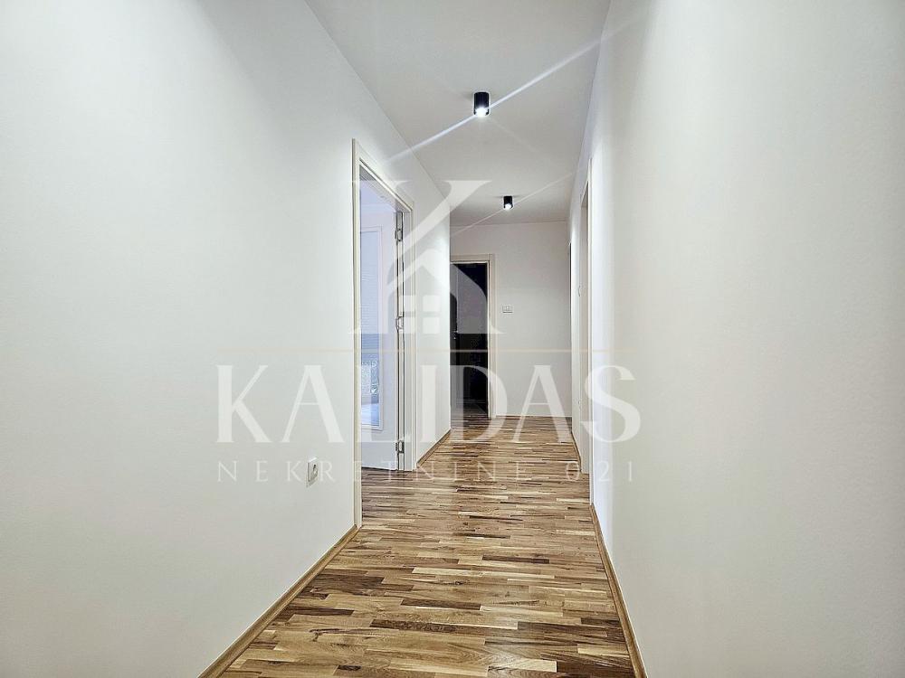 Slika 9 - Stan,NOVI SAD,ŽELEZNIČKA STANICA,kv: 95, € 277000, ID: 1009086