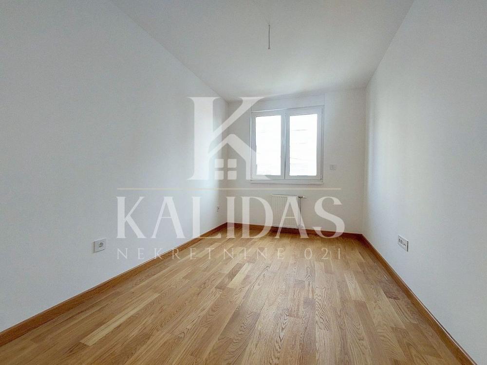 Slika 6 - Stan,NOVI SAD,PODBARA,kv: 63, € 208500, ID: 1009067