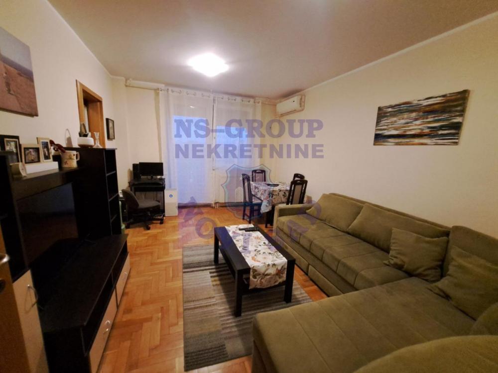 Glavna slika -Na prodaju stan površine 48 m², smešten na jednoj od traženijih lokacija, Novoj Detelinari!