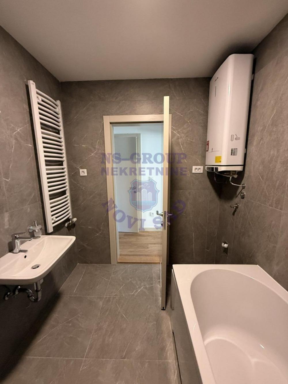 Slika 6 - Odličan četvorosoban - 81m2 !
