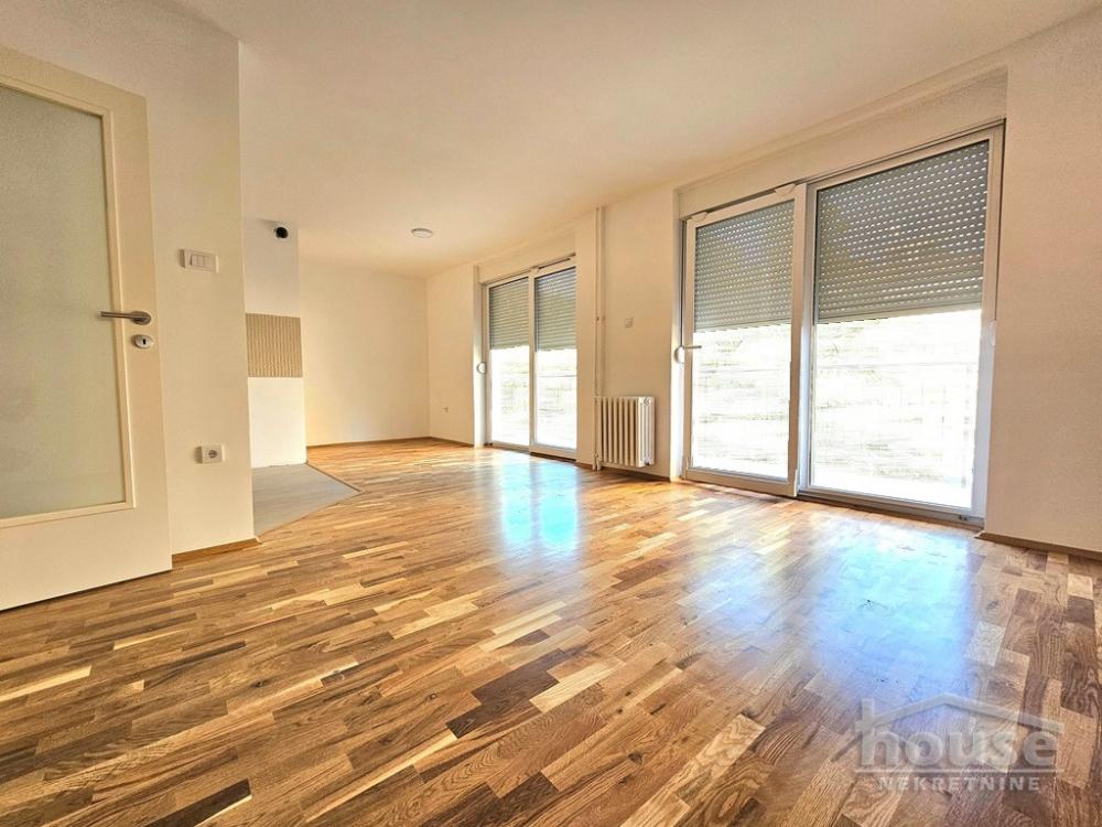Slika 1 - Stan,NOVI SAD,ZELEZNICKA STANICA,kv: 99.00, € 269000, ID: 1066507