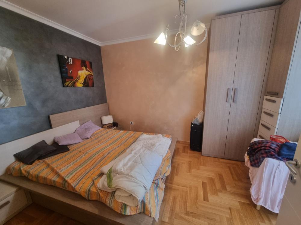 Slika 3 - Dvosoban, 39m2, Socijalno Novi Sad, ima lift