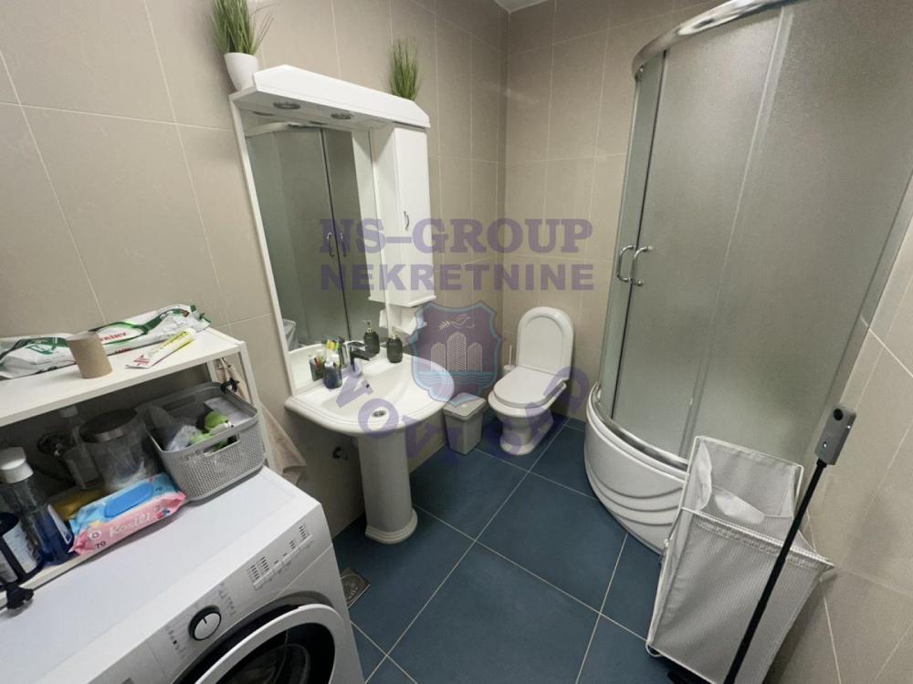 Slika 6 - Dvosoban, 46m2, Grbavica Novi Sad, sa terasom, ima lift
