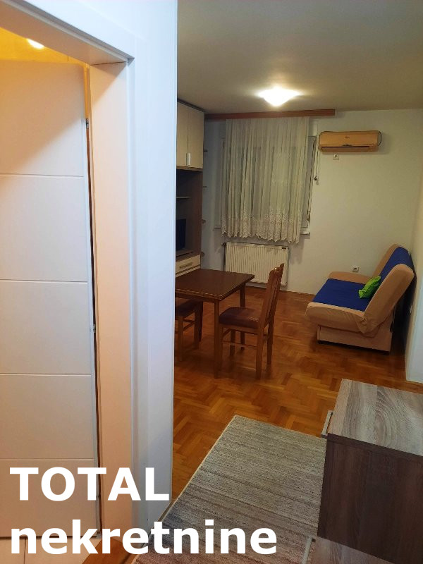 Slika 1 - Stan,NOVI SAD,TELEP,kv: 27.00, € 88000, ID: 1103179