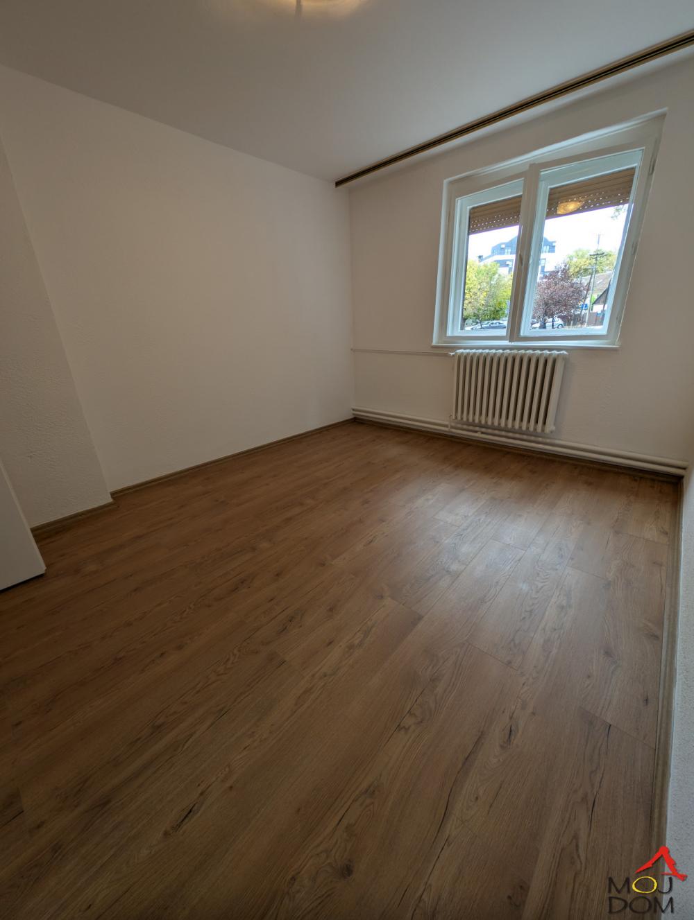 Slika 3 - Stan,NOVI SAD,DETELINARA,kv: 51, € 125000, ID: 1032982