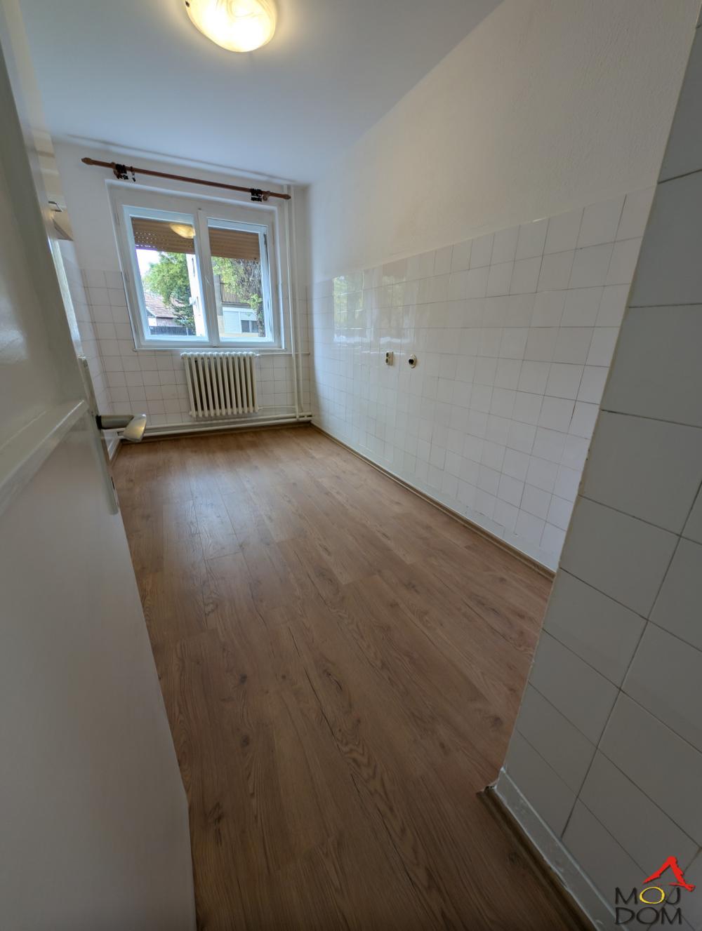 Slika 5 - Stan,NOVI SAD,DETELINARA,kv: 51, € 125000, ID: 1032982