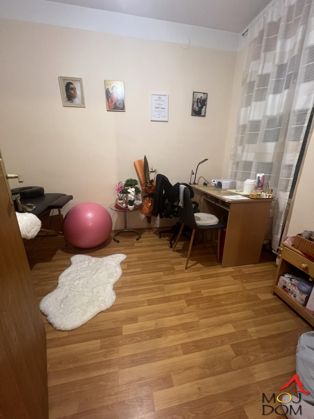 Slika 10 - Stan,NOVI SAD,GRBAVICA,kv: 69, € 274300, ID: 1032985
