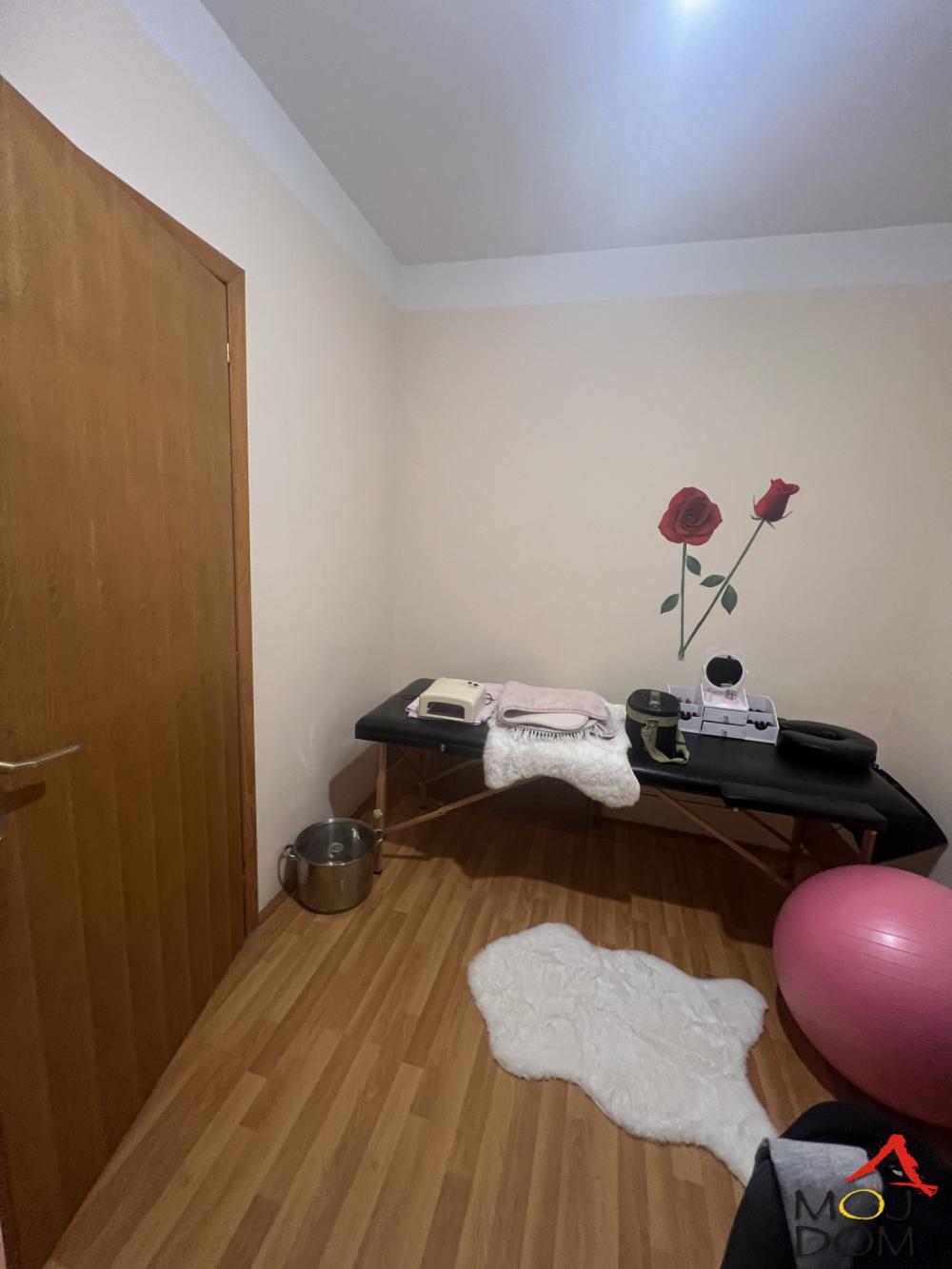 Slika 9 - Stan,NOVI SAD,GRBAVICA,kv: 69, € 274300, ID: 1032985