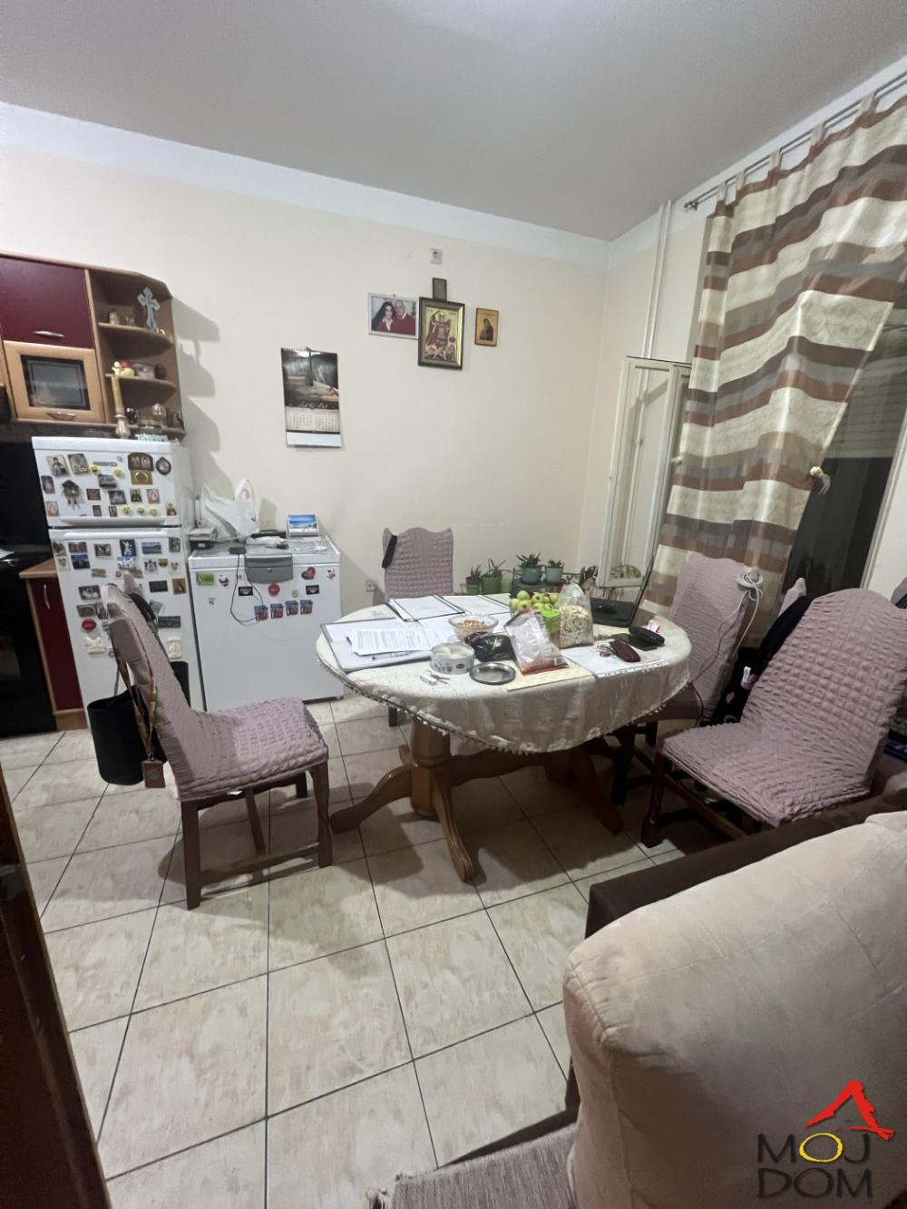 Slika 3 - Stan,NOVI SAD,GRBAVICA,kv: 69, € 274300, ID: 1032985