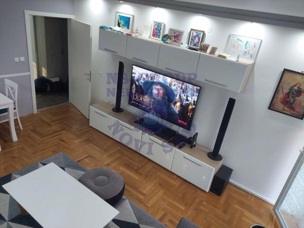Slika 0 - Odlican trosoban stan u uzem centru grada 78m2