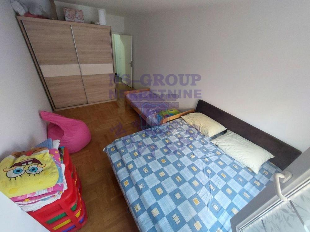 Slika 5 - Odlican trosoban stan u uzem centru grada 78m2