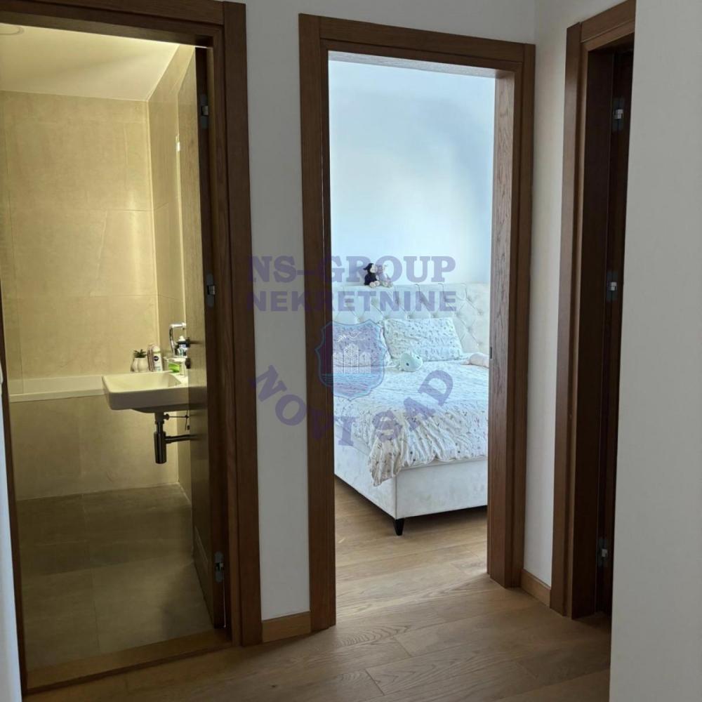 Slika 7 - Trosoban, 59m2, Nova Detelinara Novi Sad, sa terasom, ima lift