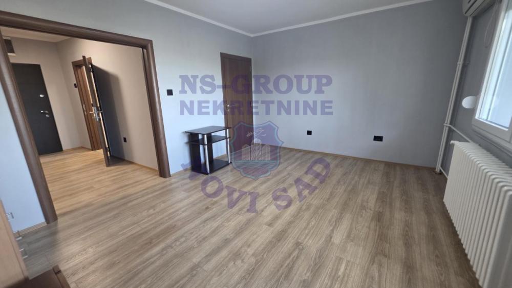 Slika 2 - Trosoban, 72m2, Avijatičarsko naselje Novi Sad